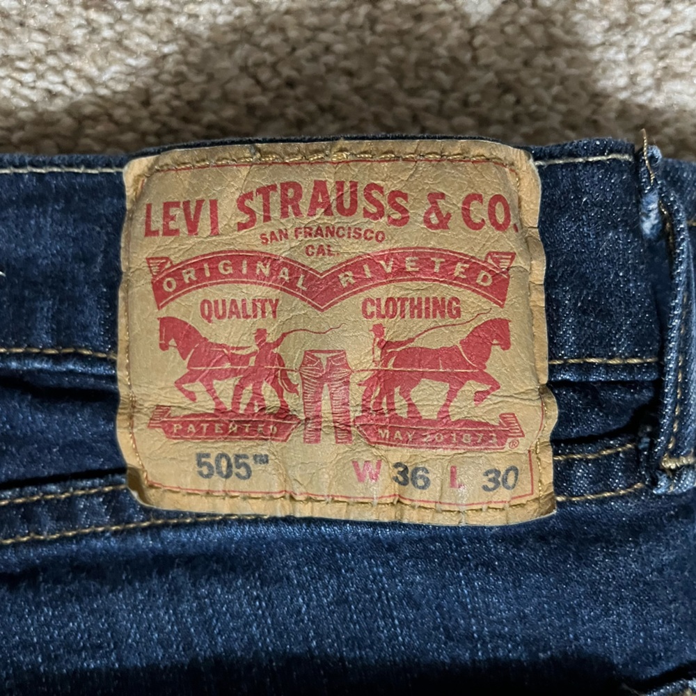 Levi’s 505 dark denim 36 x 30 excellent condition.